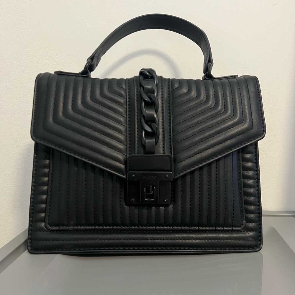 Elegant Black Quilted Handbag Aldo